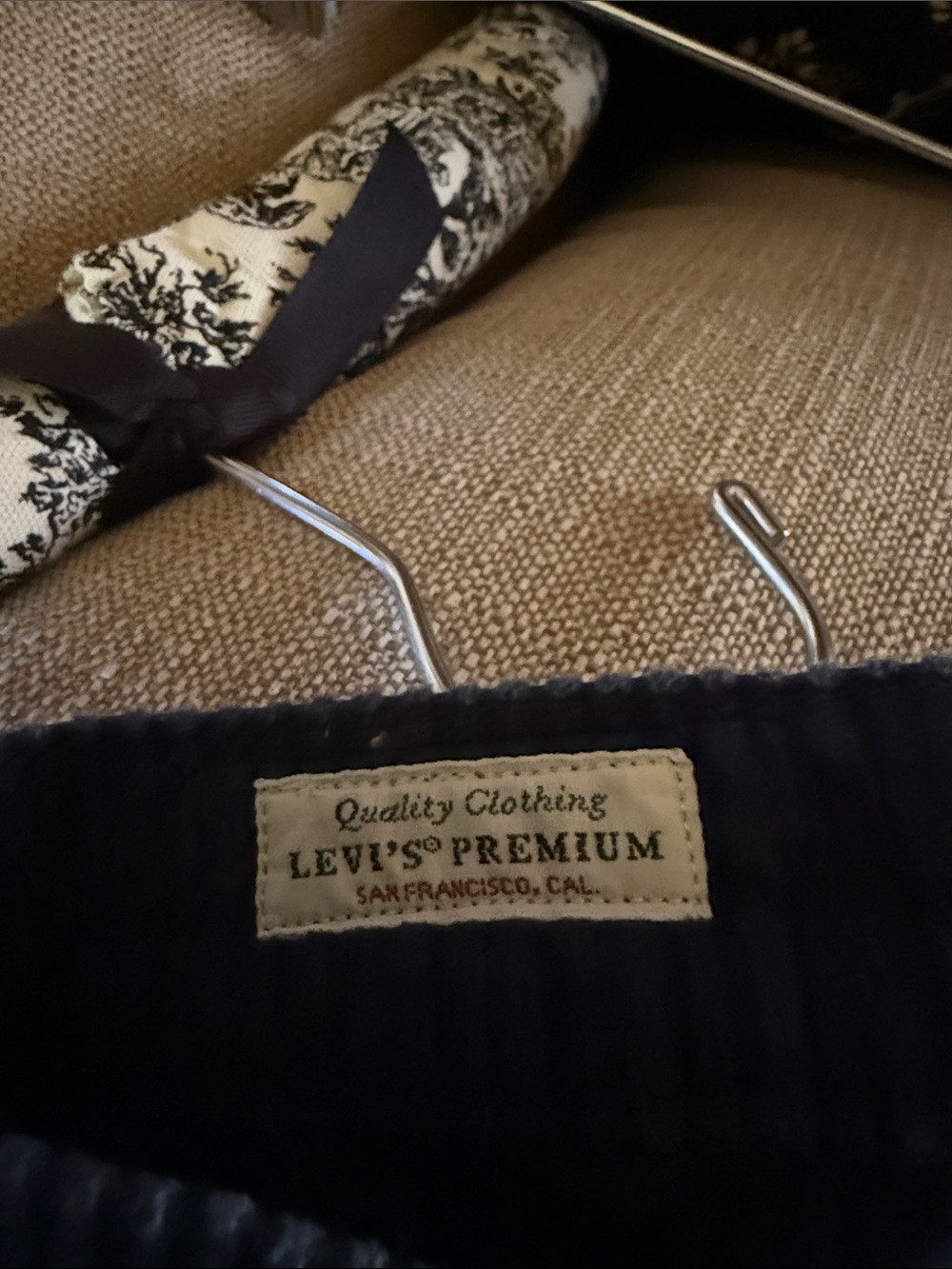 Levi's Navy Wide-Leg Rib Cage Corduroy Jeans size 26 - Picture 8 of 8